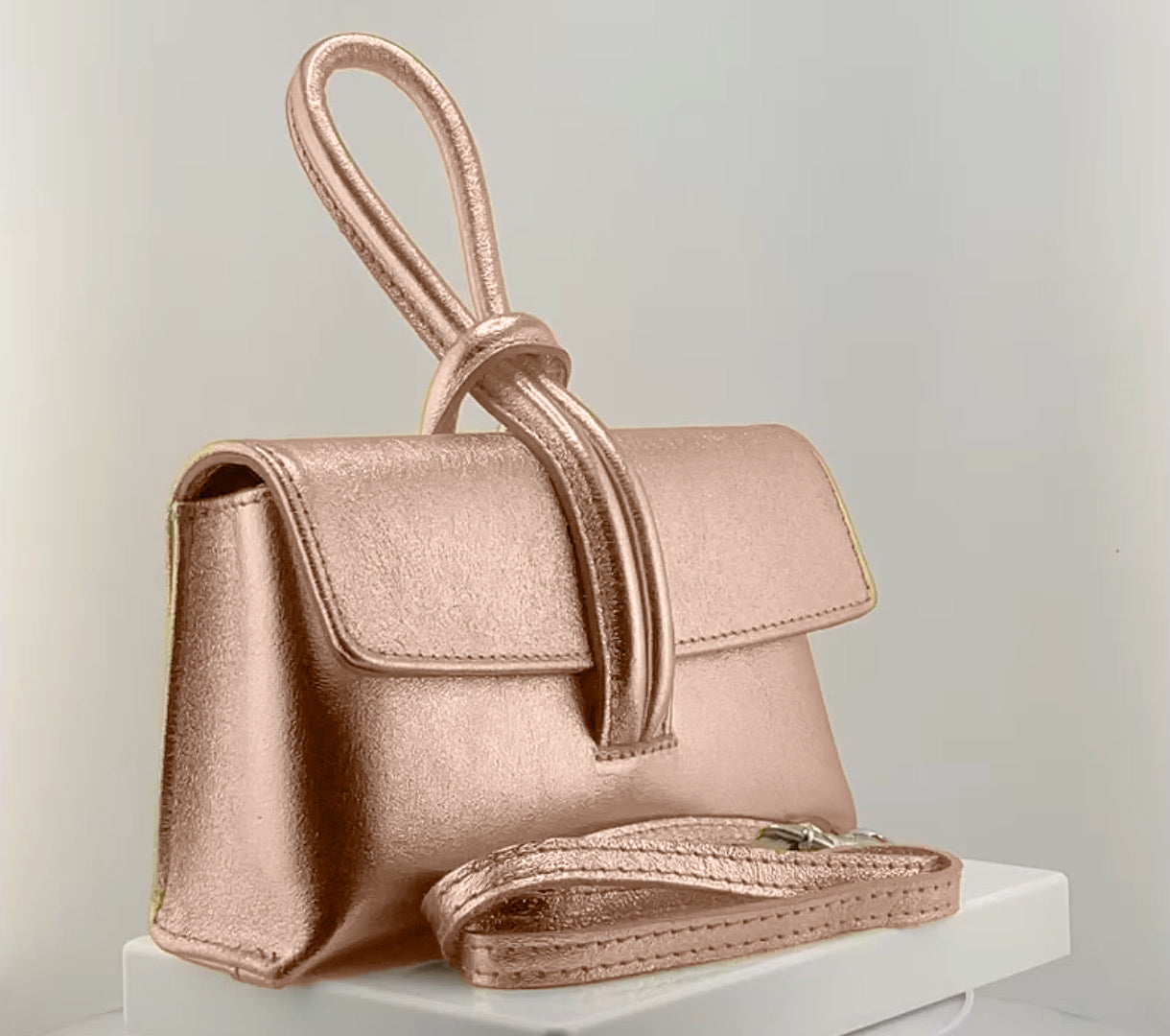 Esti Metallic